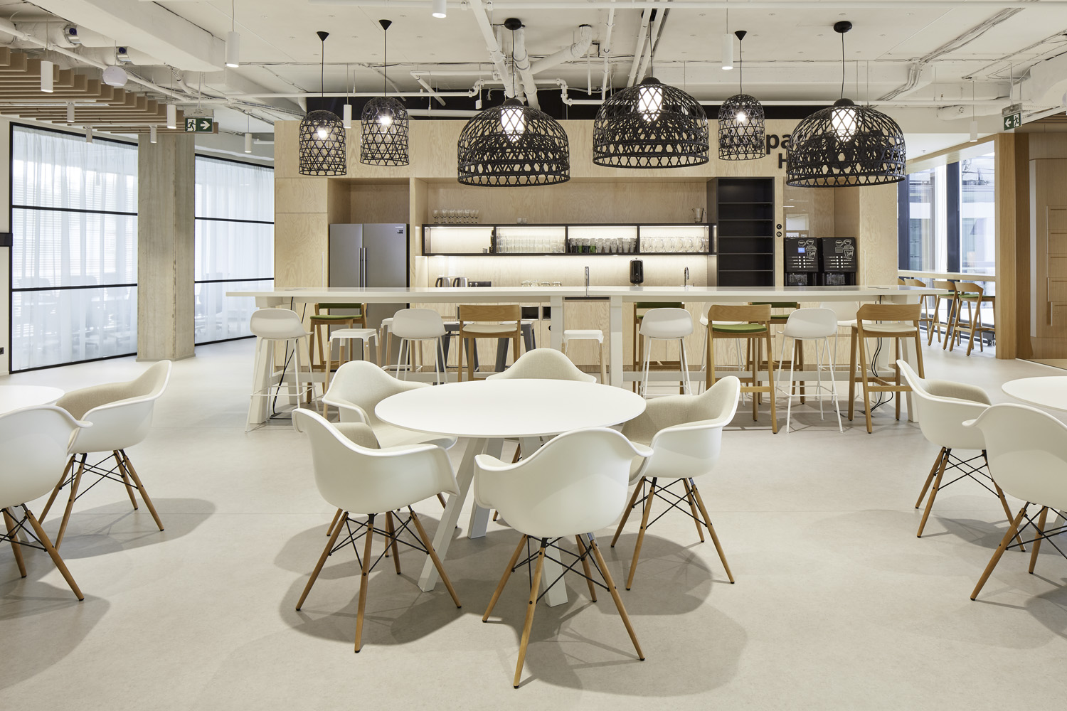 Deloitte Prague 办公室的“生活景观”设计-26