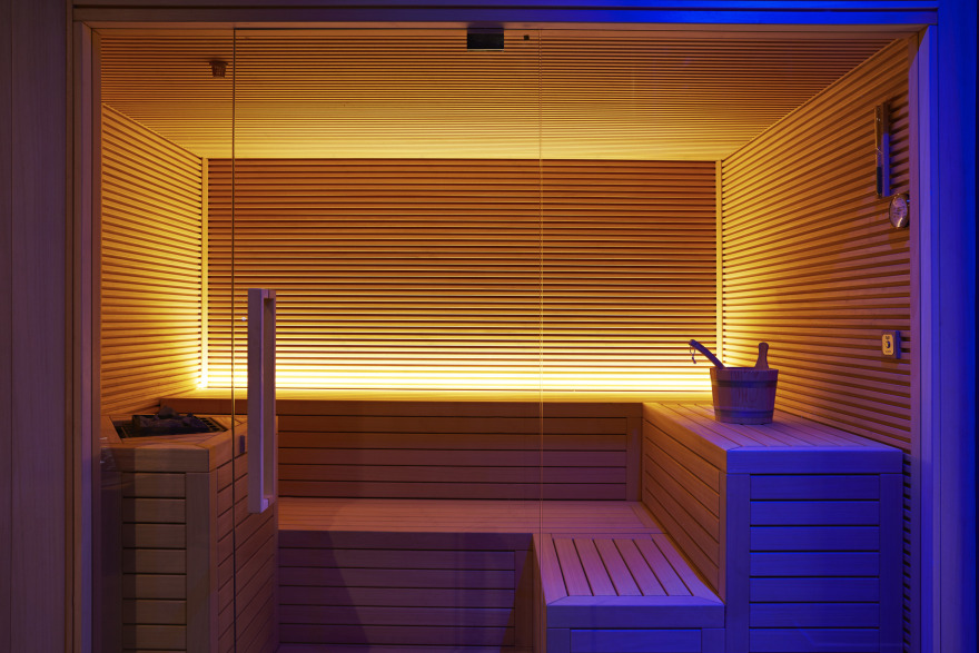 历史遗迹中的现代健康中心-4