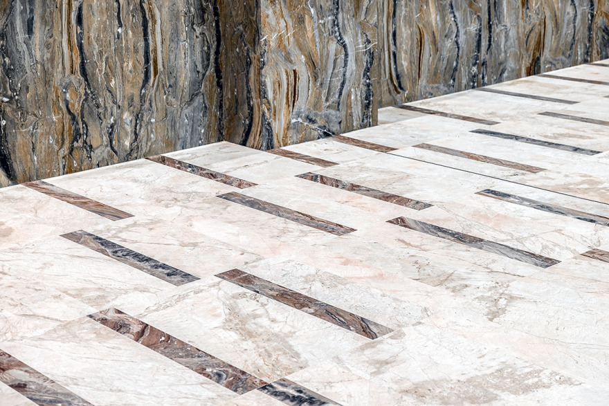 融合传统与创新的 Sedrina 教堂改造-18