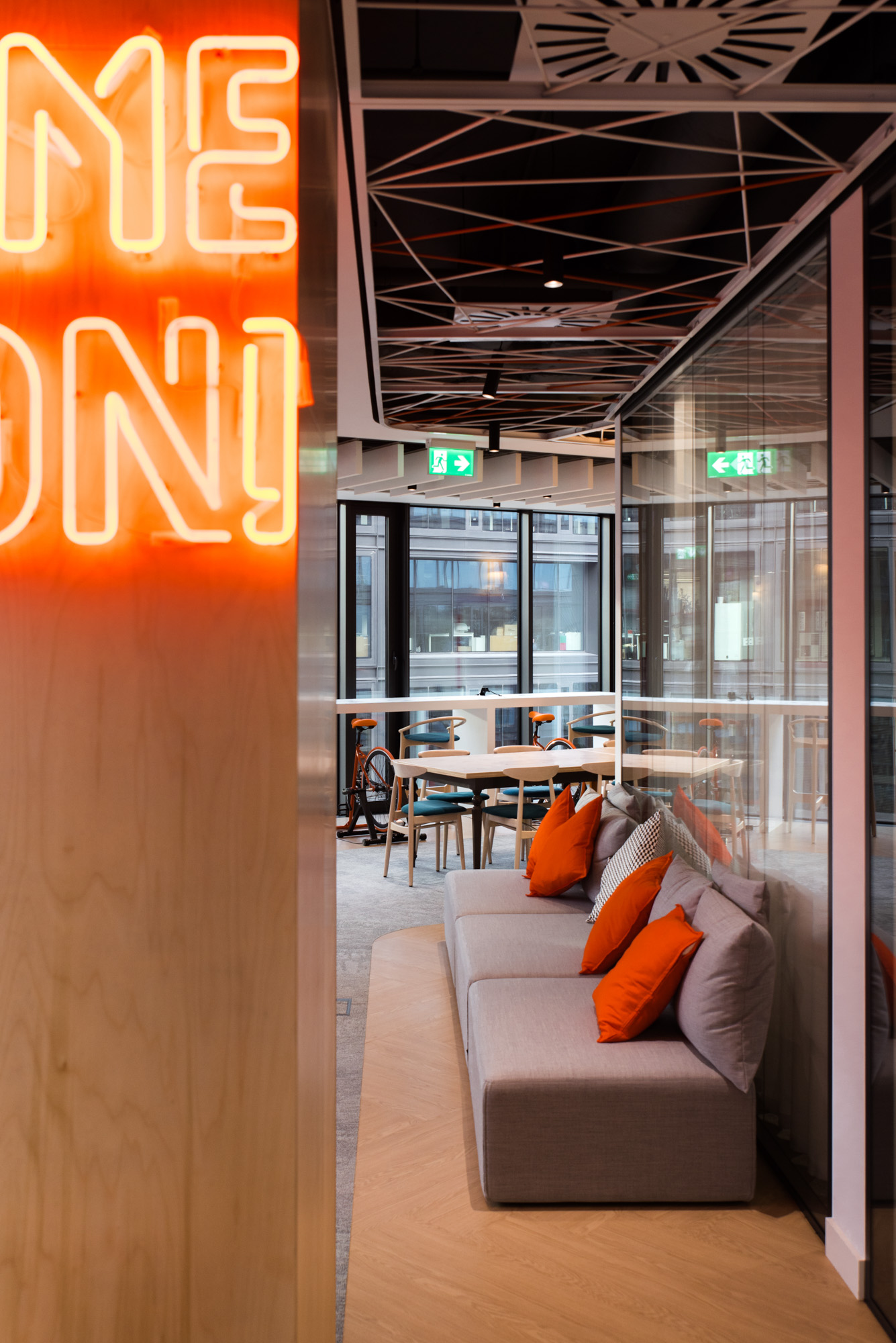 波兰 ING Tech 新办公室，现代与传统的美妙融合-16