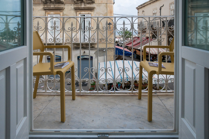 复古与现代共融的意大利公寓设计-21