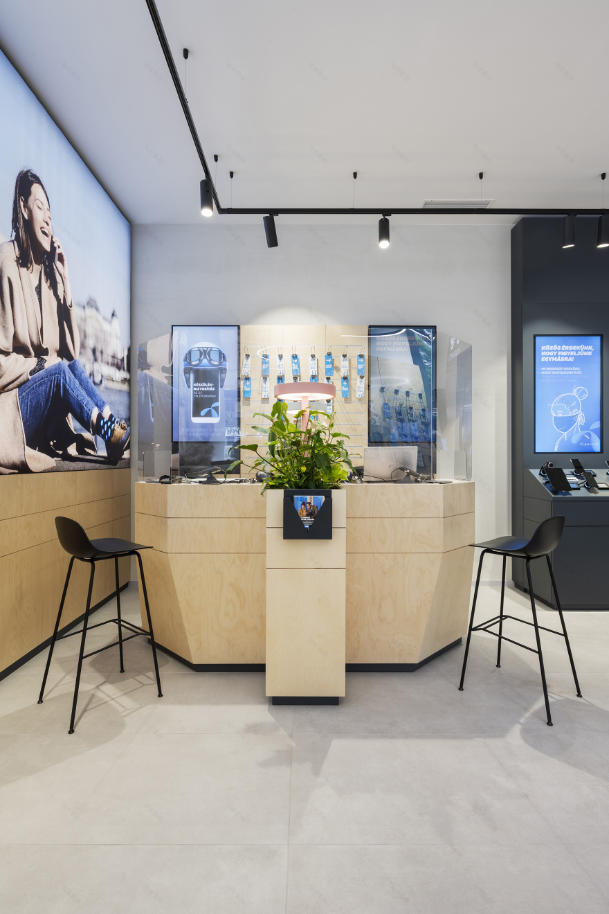 Telenor Budapest 旗舰店 | 温馨社区办公空间-9