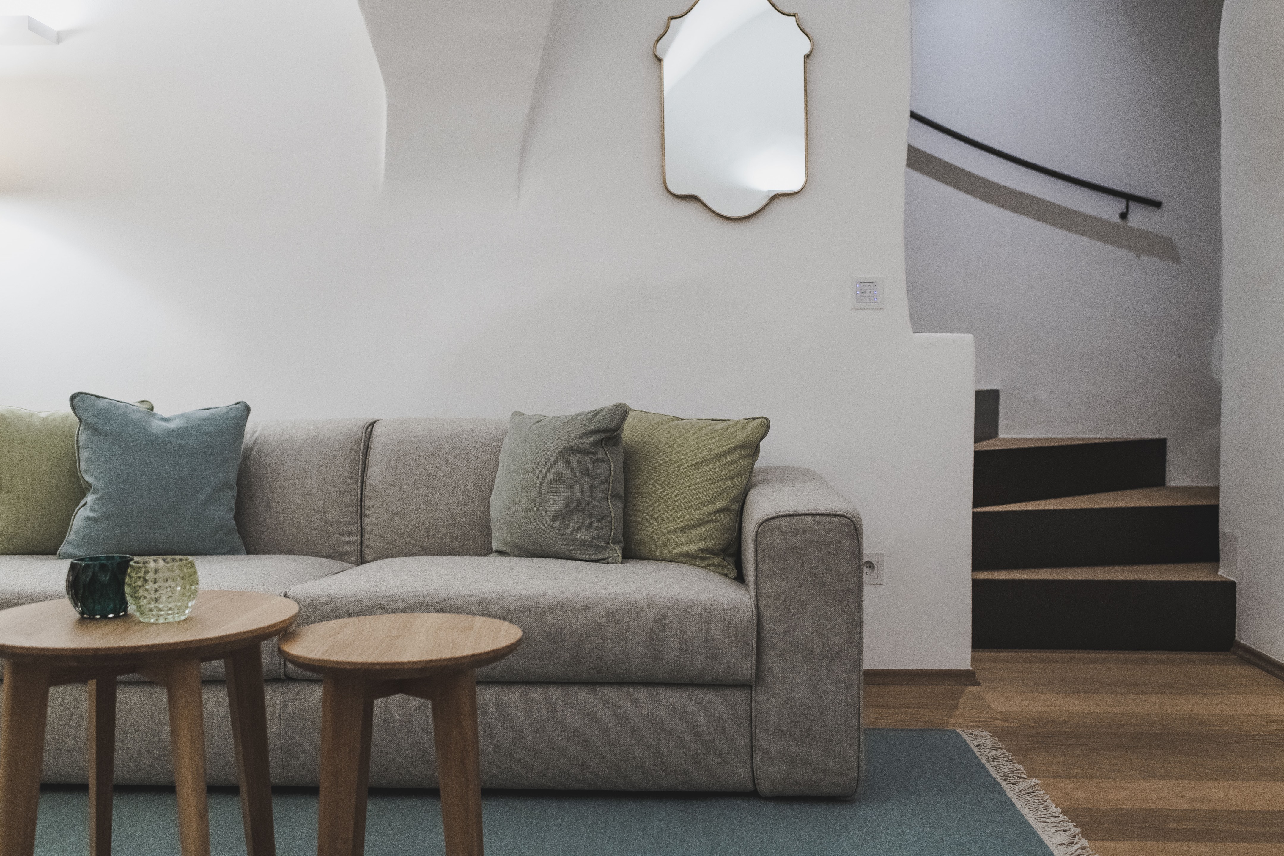 历史韵味与现代设计交融的度假公寓丨意大利-5