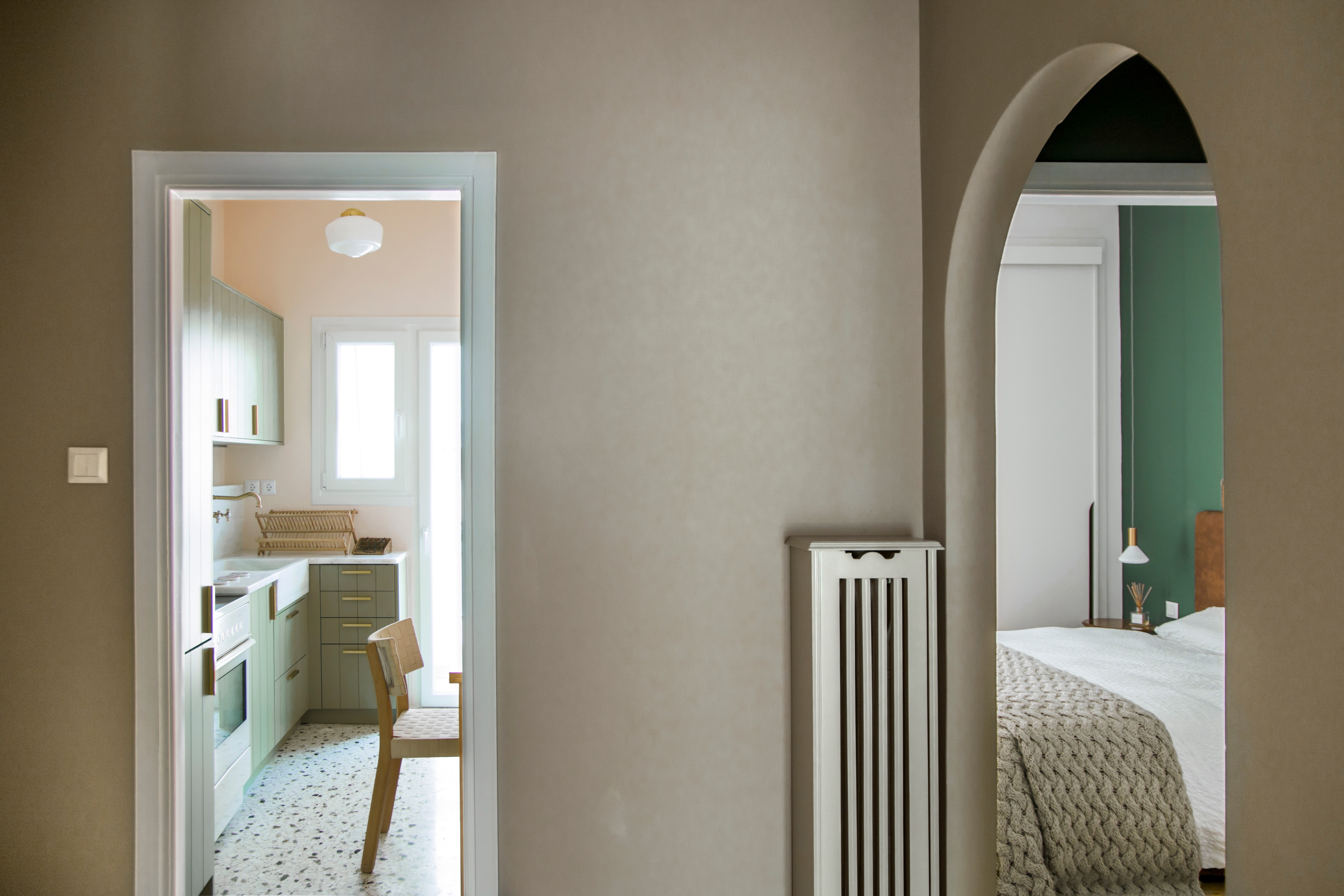 雅典 1977 年公寓的精致翻新-5