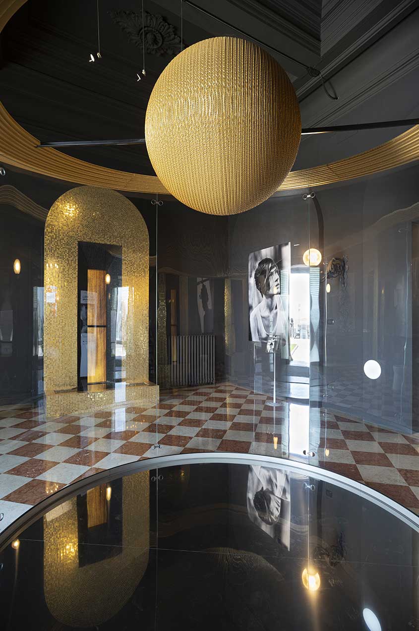 《井中月亮》——历史岛居的室内艺术解读-3