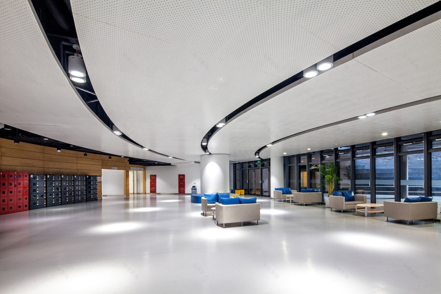 校园中的一尾活力游鱼& 上海科技大学体育馆/一尾游鱼,戏水于宿舍楼的涟漪波浪间,游弋于生机盎然的青青校园中-39