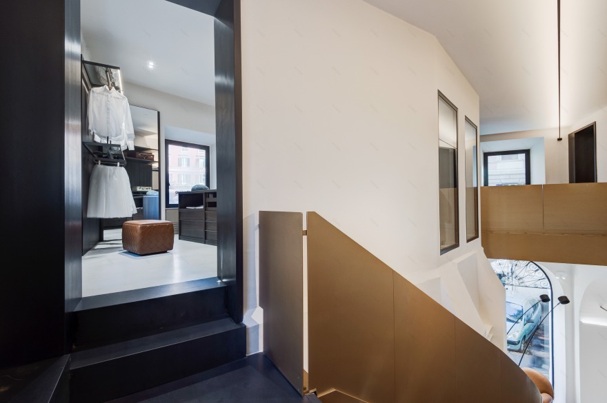 波尔特罗纳·弗劳展厅-20