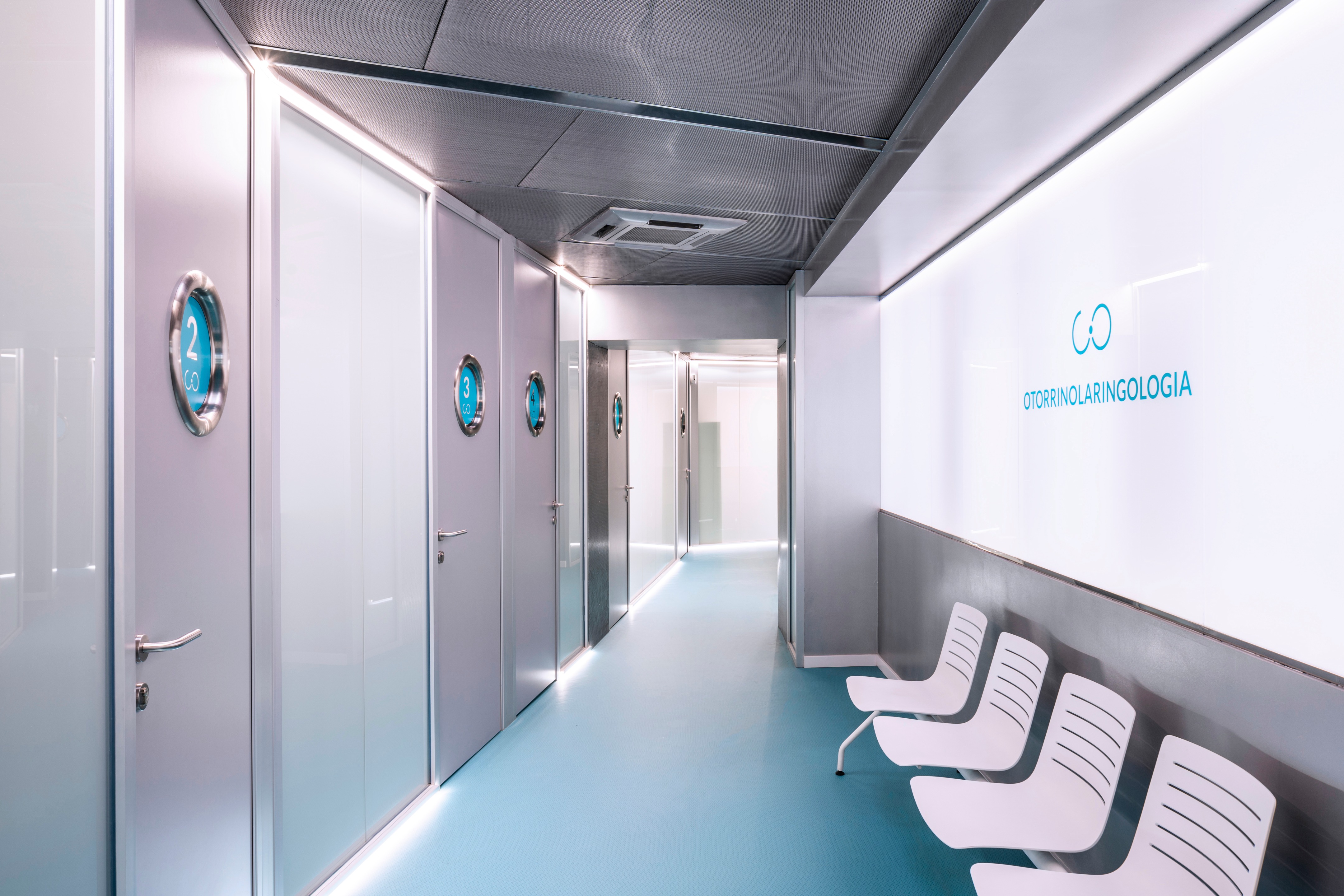 双层空间的巧妙融合 · CIO Salud Facilities-10