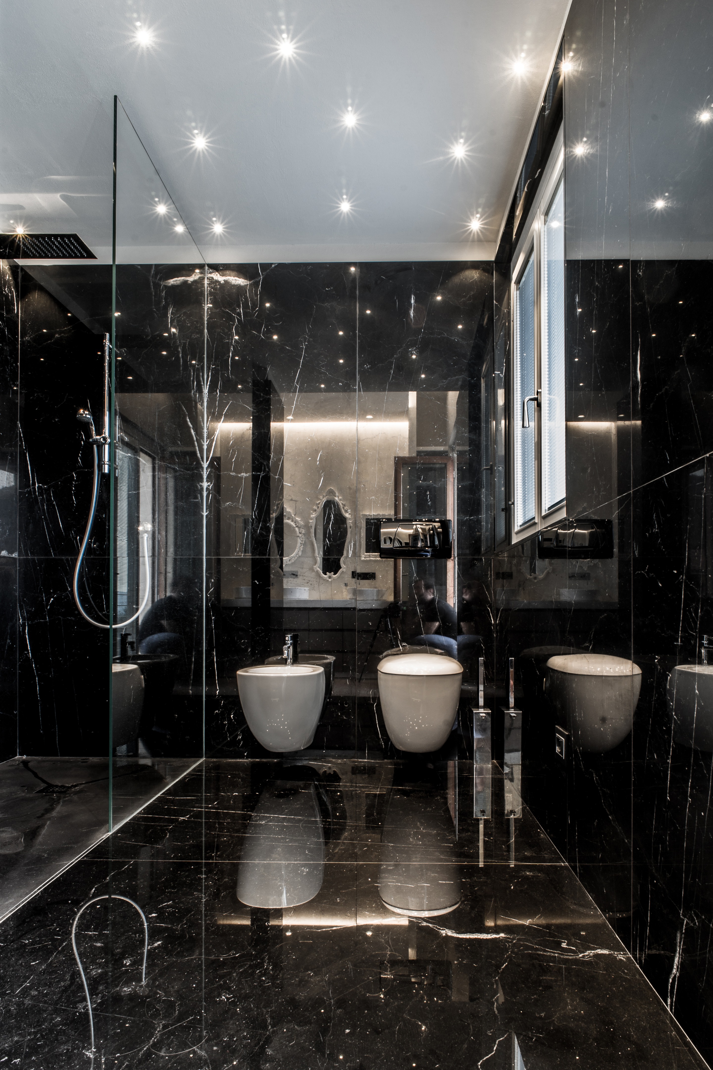 垂直维度中的平层魅力——意大利私人住宅设计-9