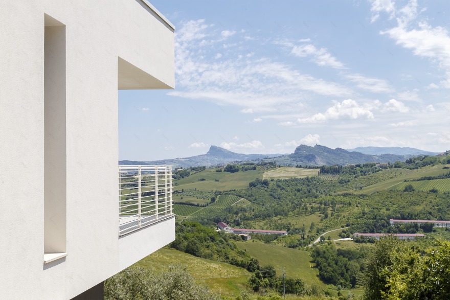 山间别墅 | 融入自然的全景视野-7