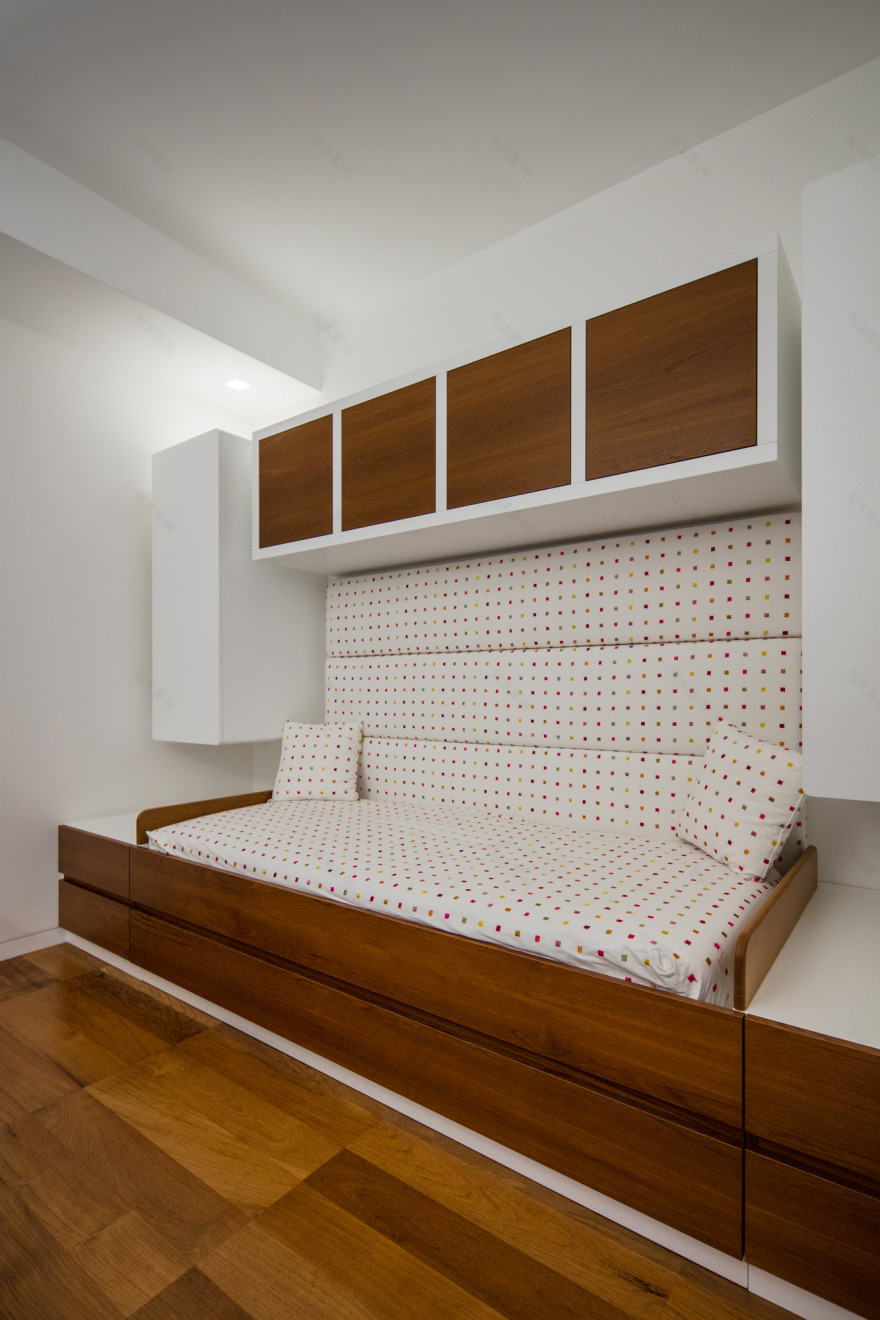 现代顶层公寓,打造无缝室内外空间-25