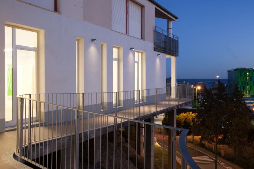 多功能青年聚合区 · 简约现代的社区公共空间重塑-0