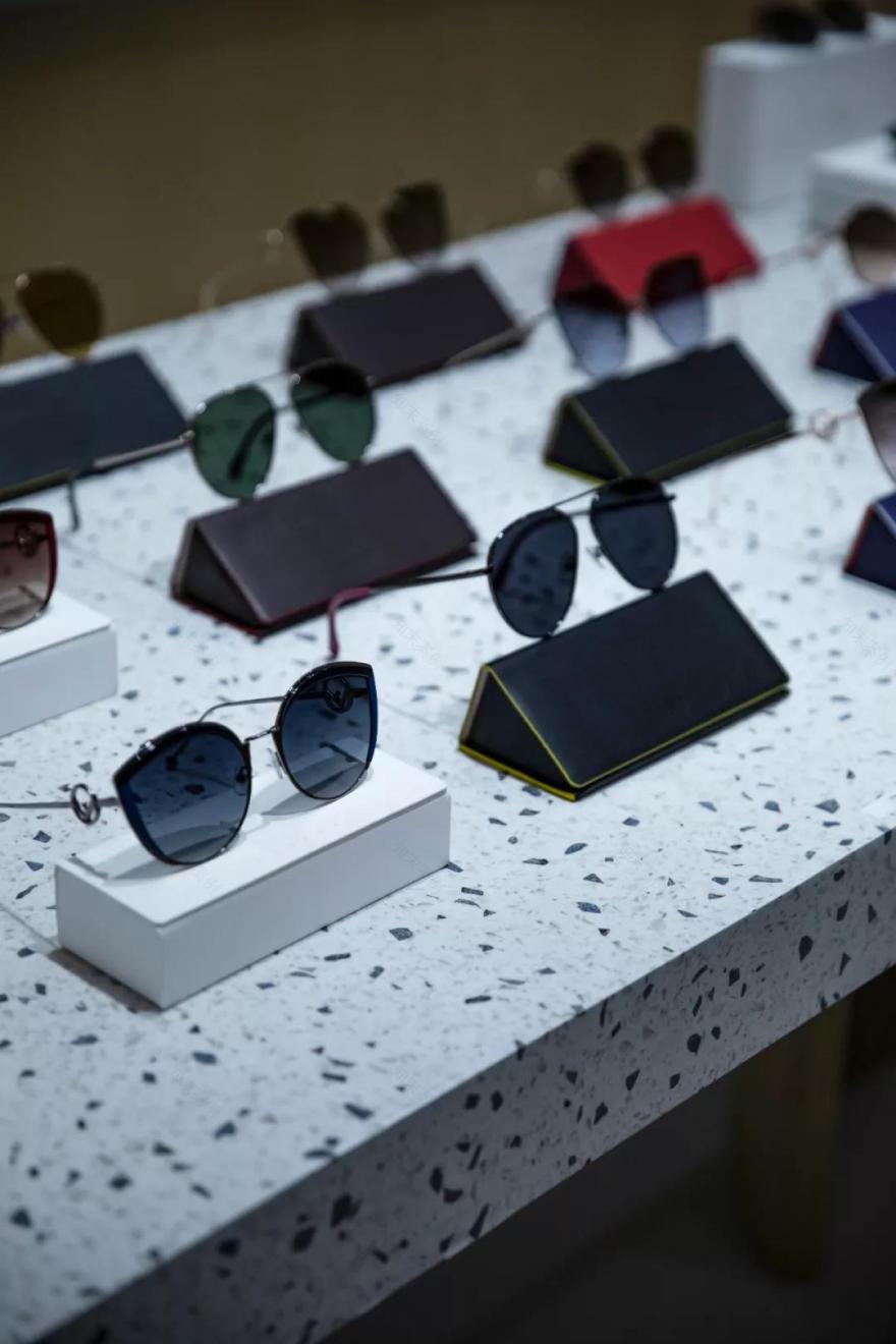 温润透镜的律动空间——EYE OF SOSEKI 眼镜店设计解析-47