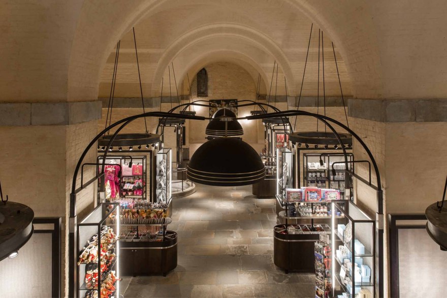 伦敦塔的白塔礼品店-7