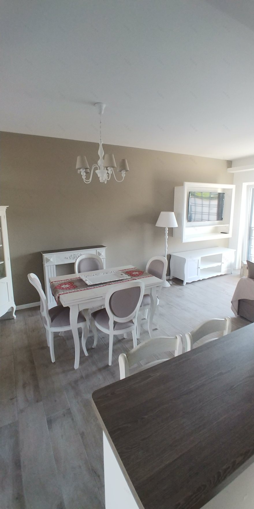 城市之外的雅致别墅生活-5