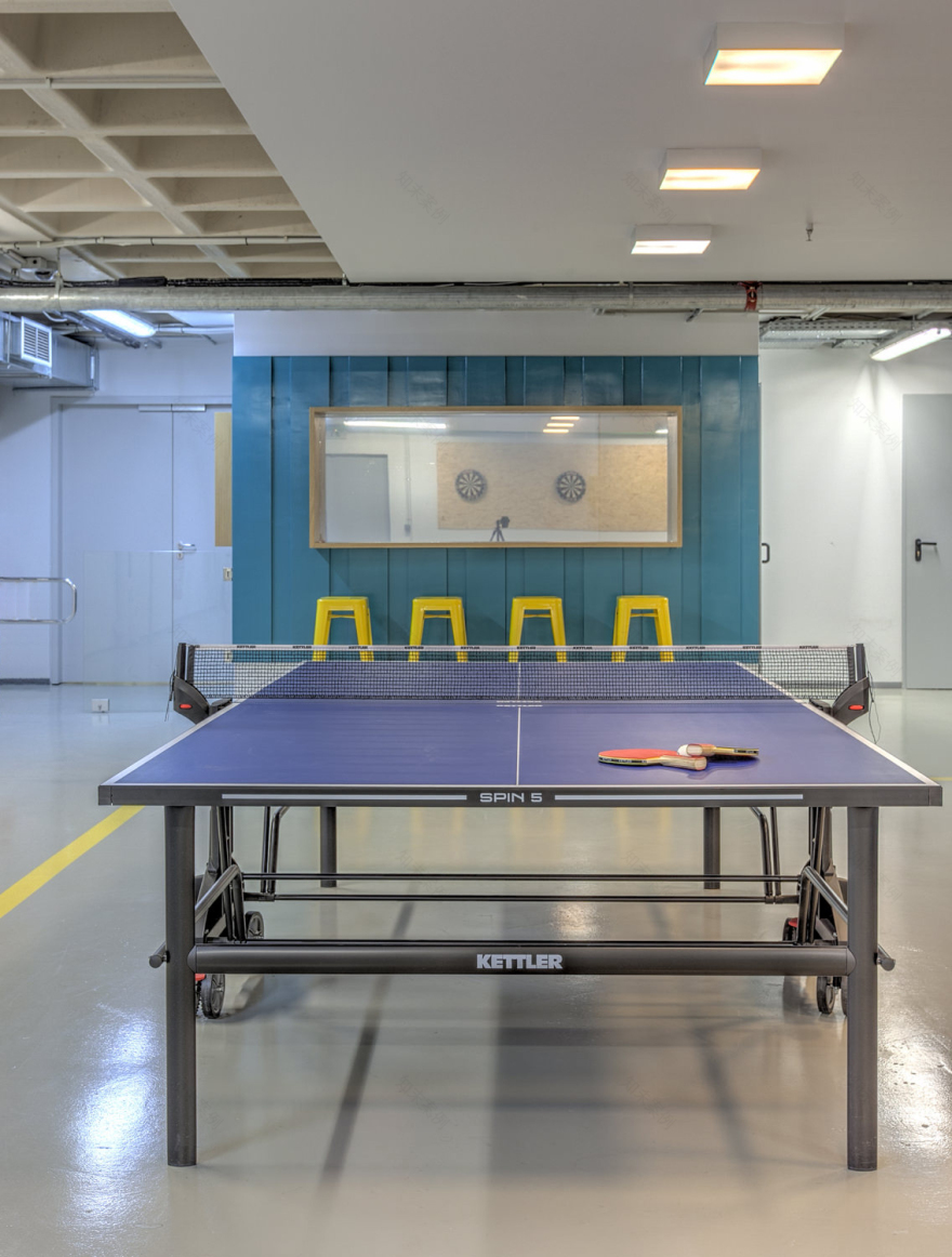 希腊最大呼叫中心,8000 平米空间的惊艳蜕变-12