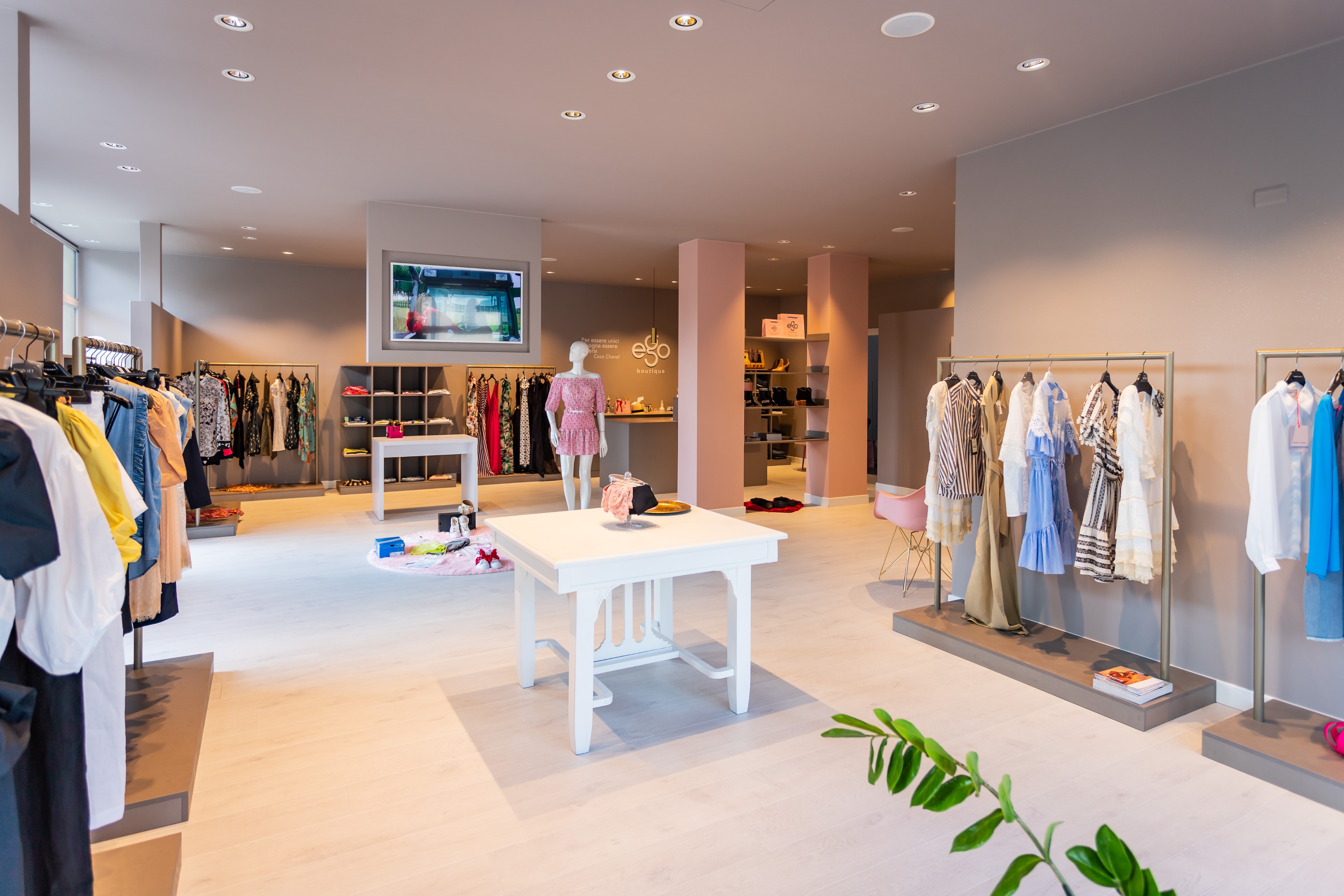 服装店丨EGO boutique丨Davide Pavanello Lab-2