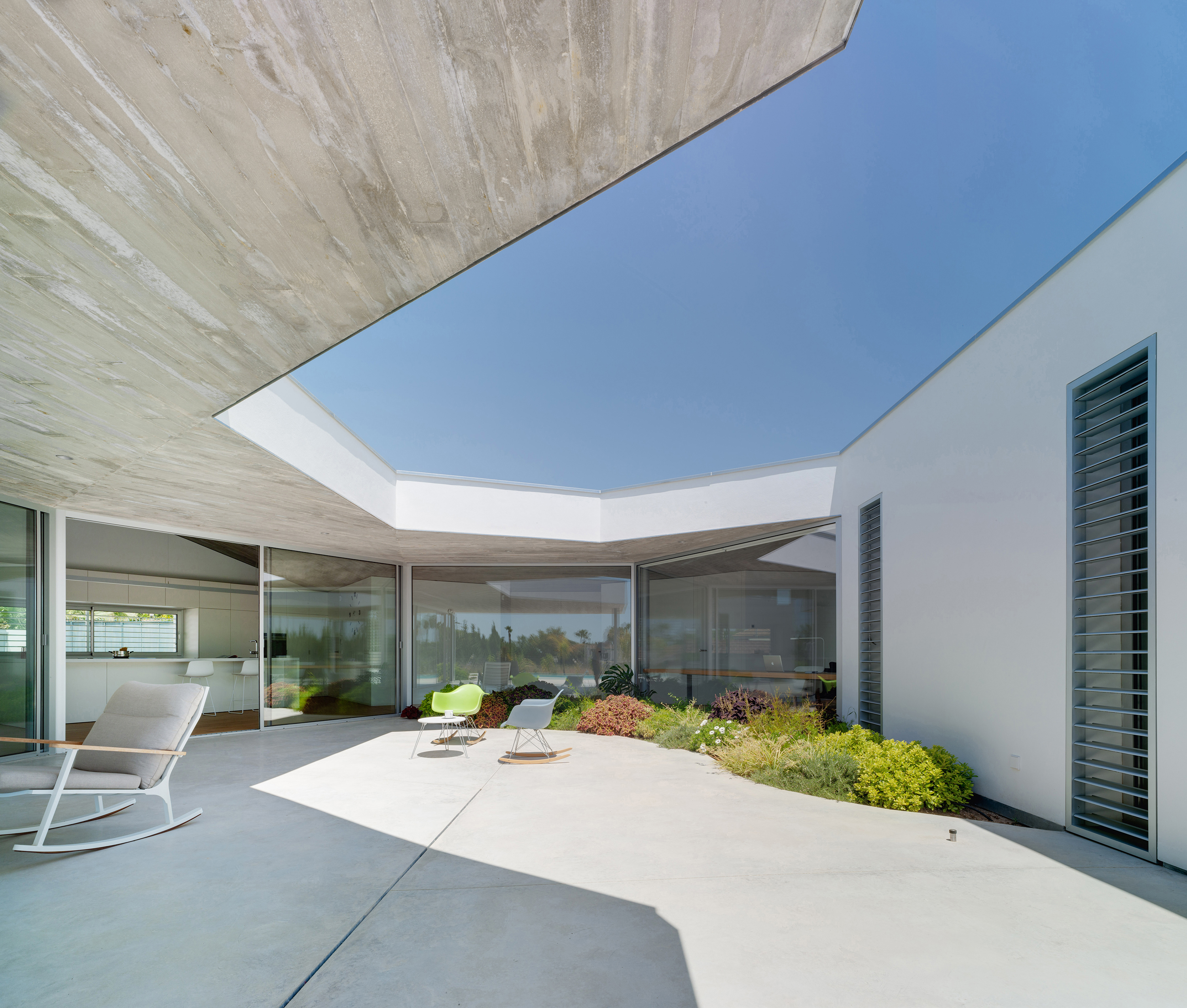 融合传统与现代的“阴与阳”别墅设计-7