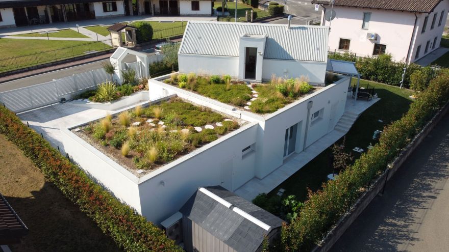 绿意盎然的光伏家园 · 意大利环保节能住宅-8