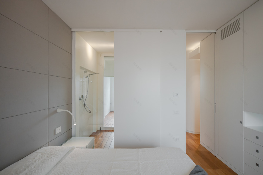 现代顶层公寓,打造无缝室内外空间-20