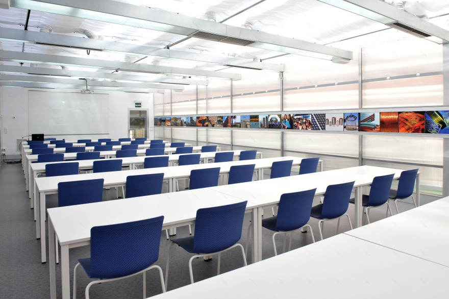 马德里矿业学校多功能金属教室-2