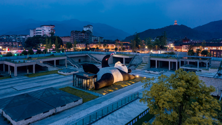 自拍熊猫丨Florentijn Hofman,UAP-18