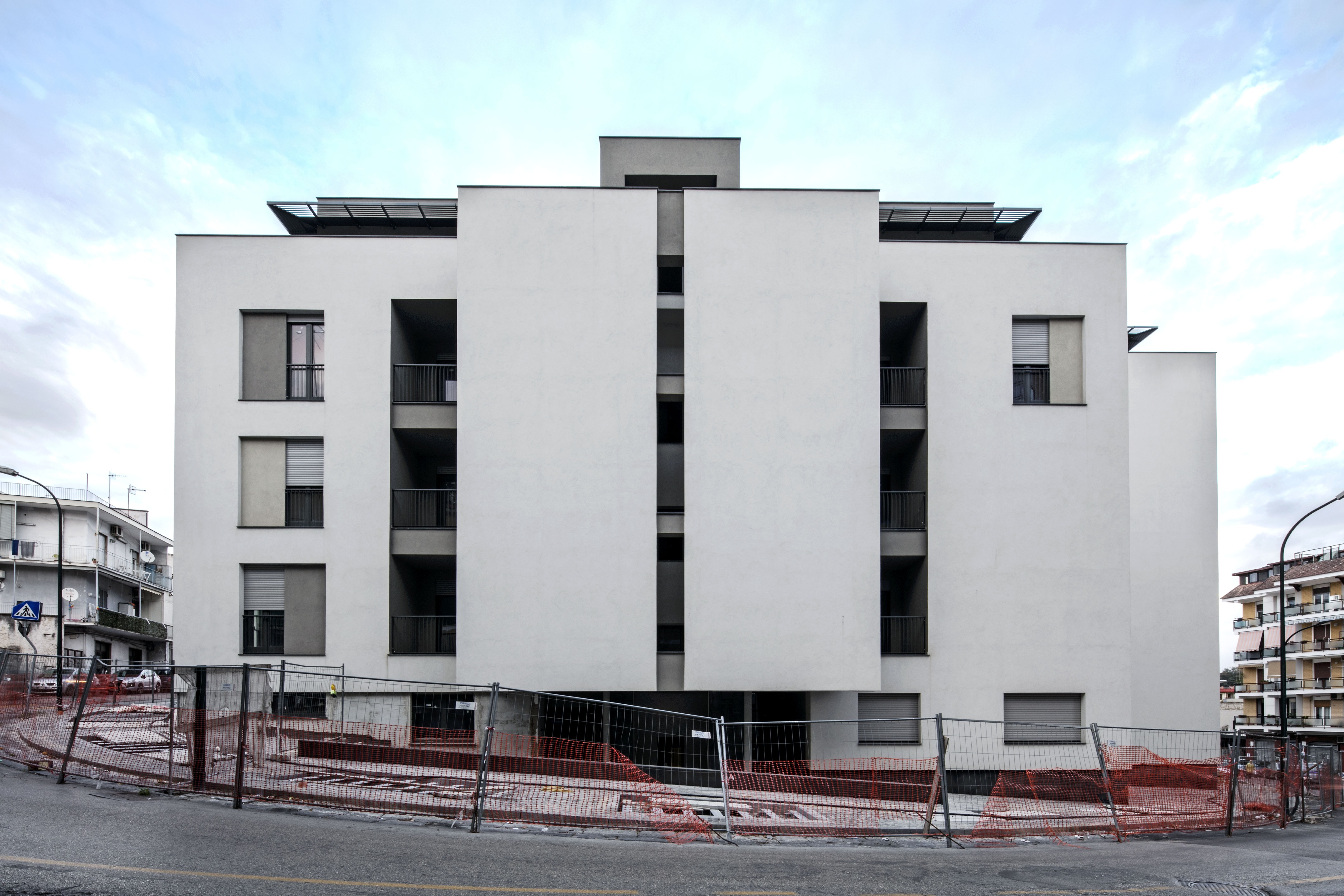 废弃工厂变身为城市公共空间-12