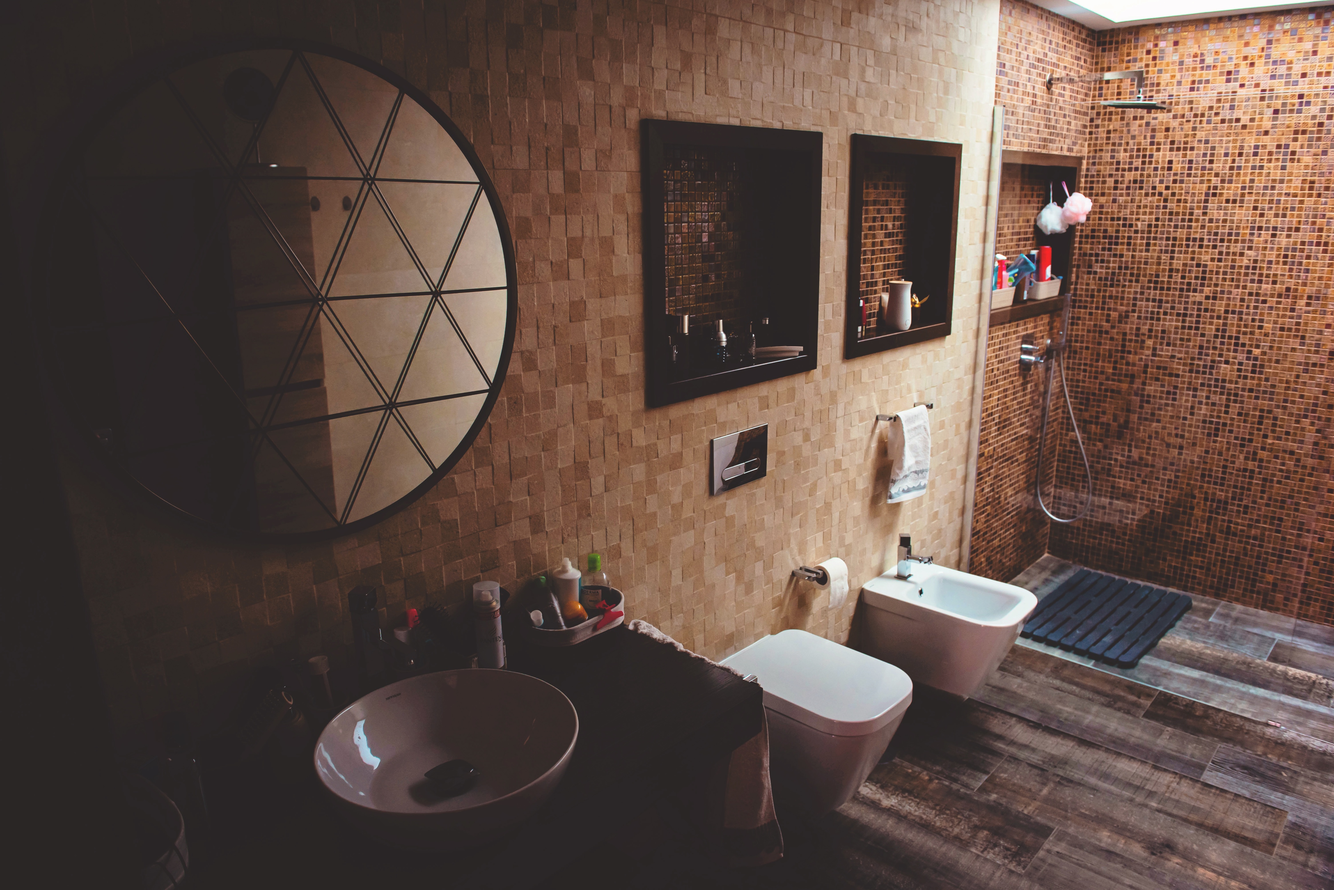 葡园美景映照下的现代简约别墅设计-8