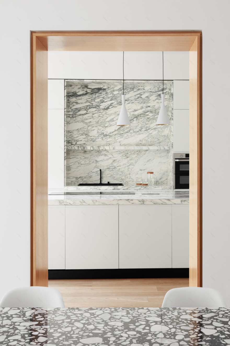 简约现代的 140 平米公寓 | 自然光与社交空间的完美融合-3