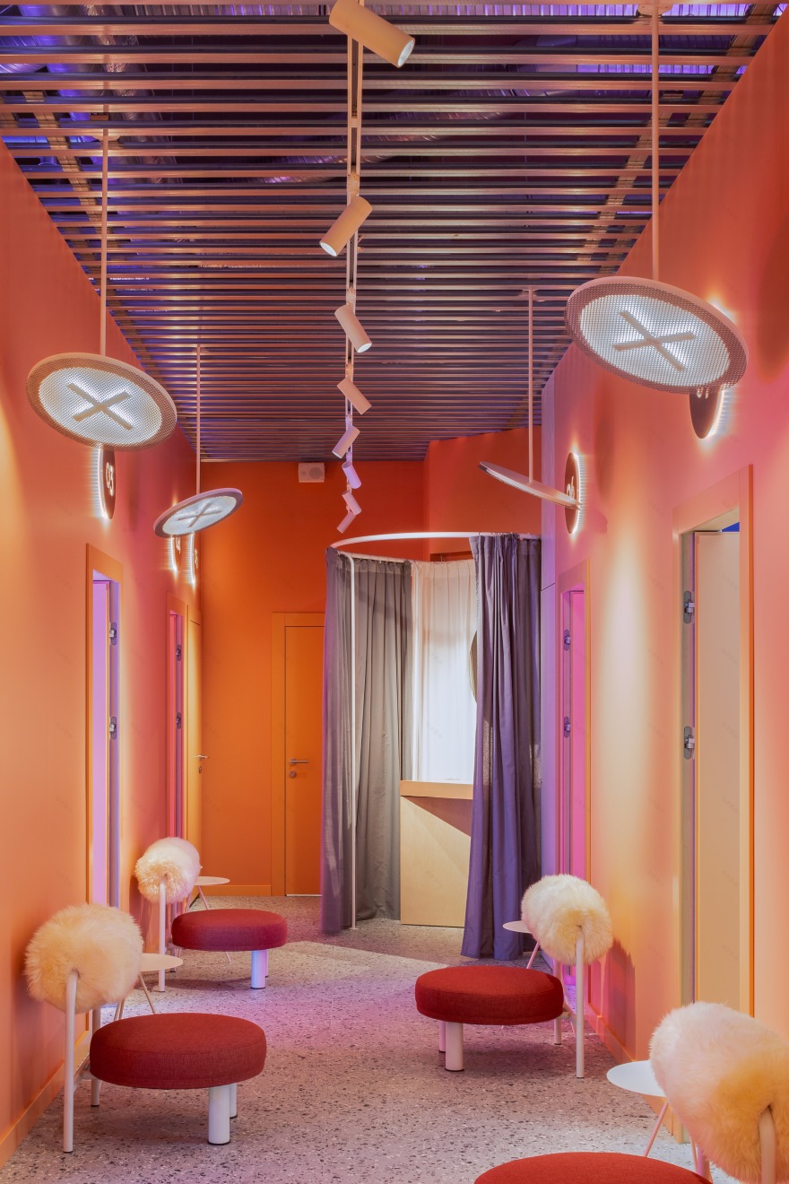 购物商场中的神秘太阳沙龙-11