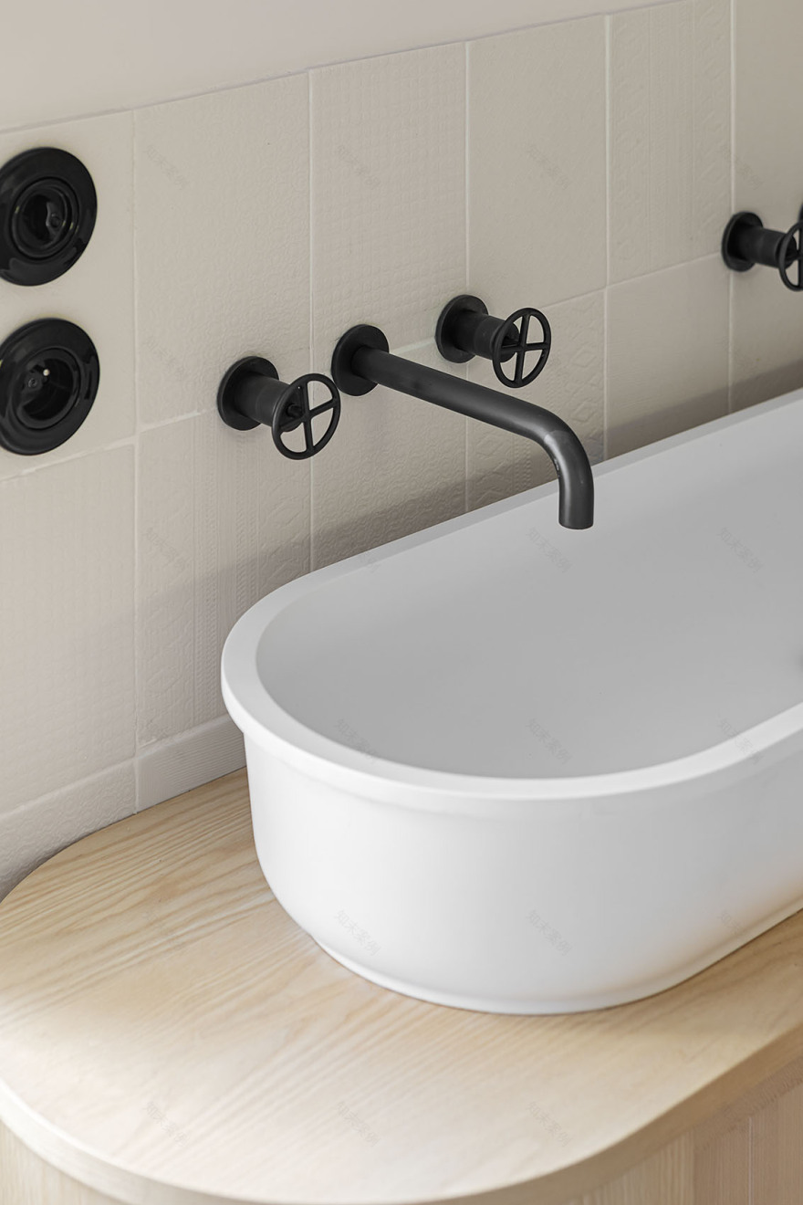 全面翻新 | 30 年代老屋展现现代舒适感-36