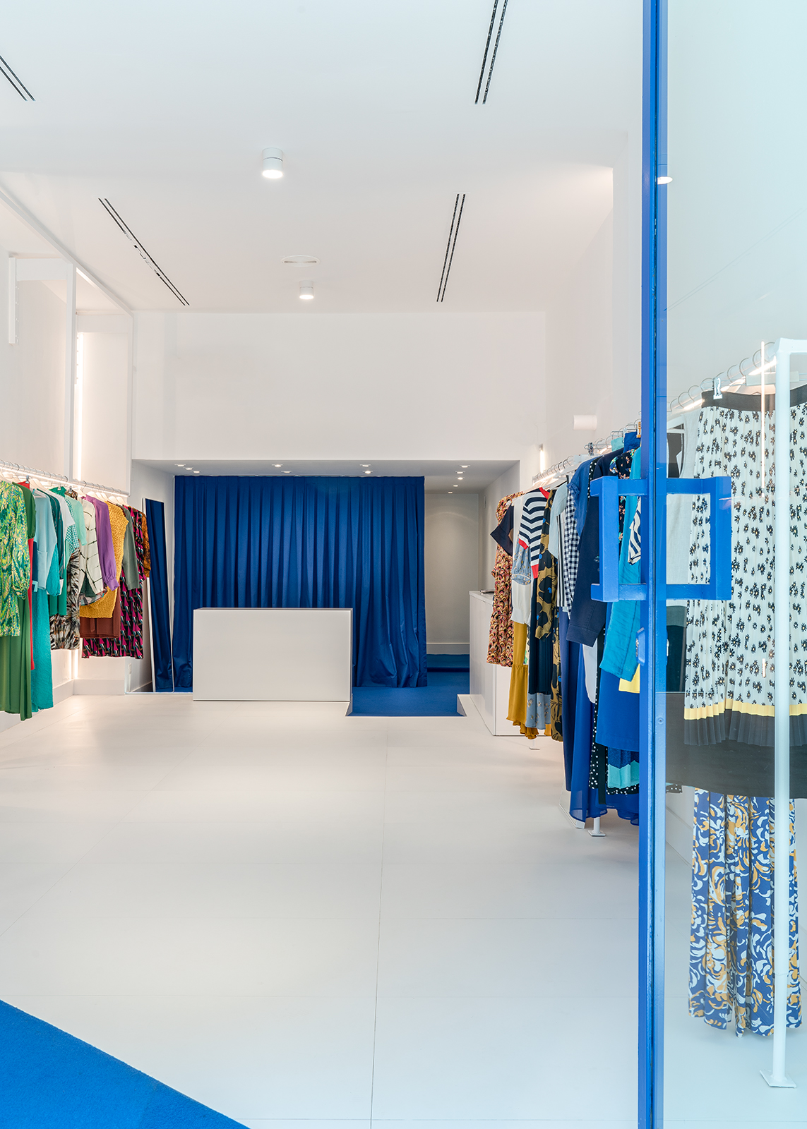 De la Ceca a la Meca 服装店改革升级丨西班牙桑坦德丨Mara Pardo-7