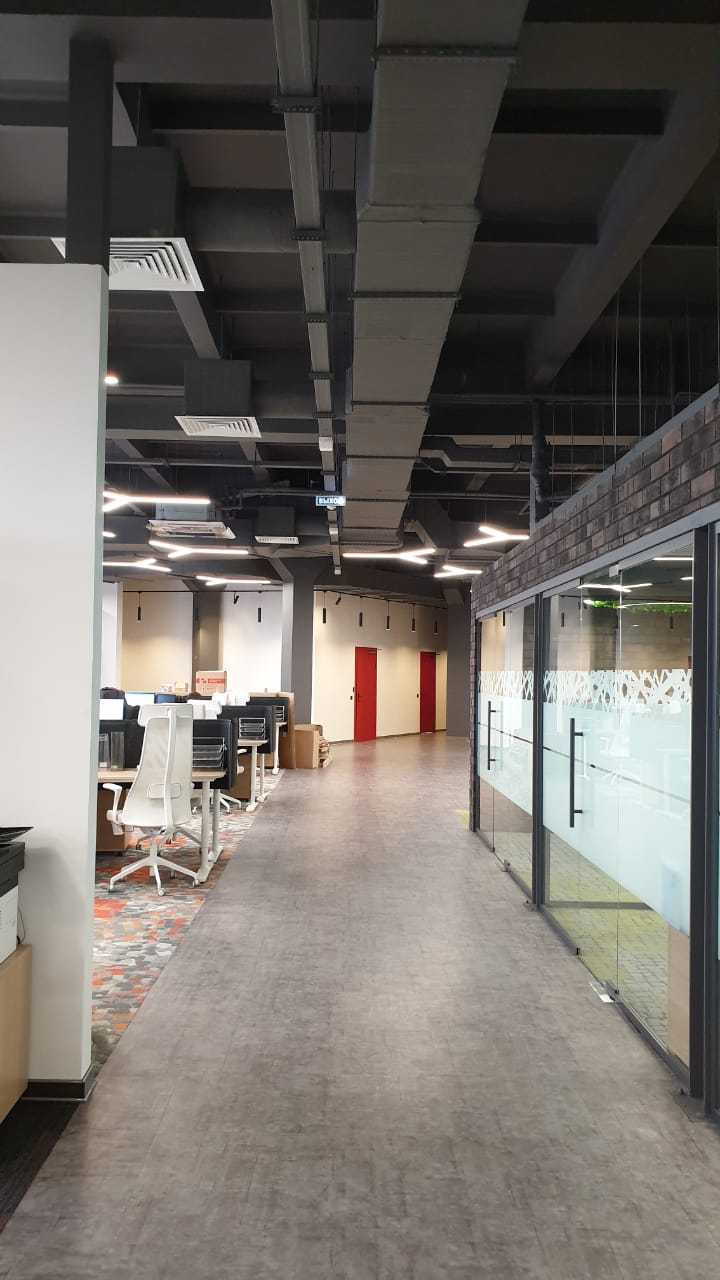 圣彼得堡采石服务公司办公室-30