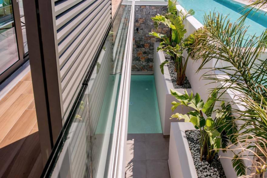 现代风格别墅设计,展现夏日度假风情-16