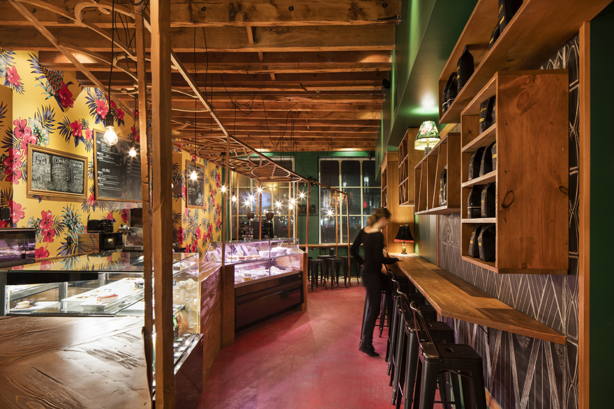 阿罗哈意式浓缩咖啡吧丨加拿大蒙特利尔丨jean de lessard designers créatifs-4