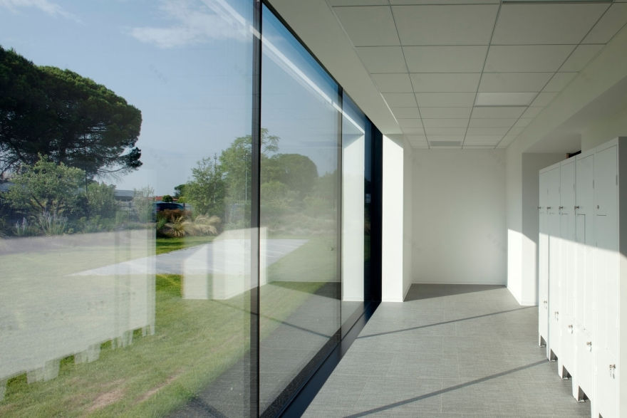 意式精益生产理念的办公空间展示-16