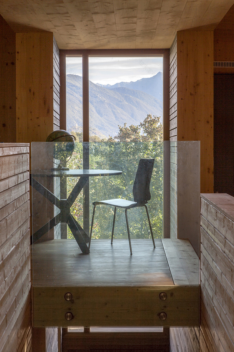 瑞士自然别墅,木质内外营造独特氛围-25