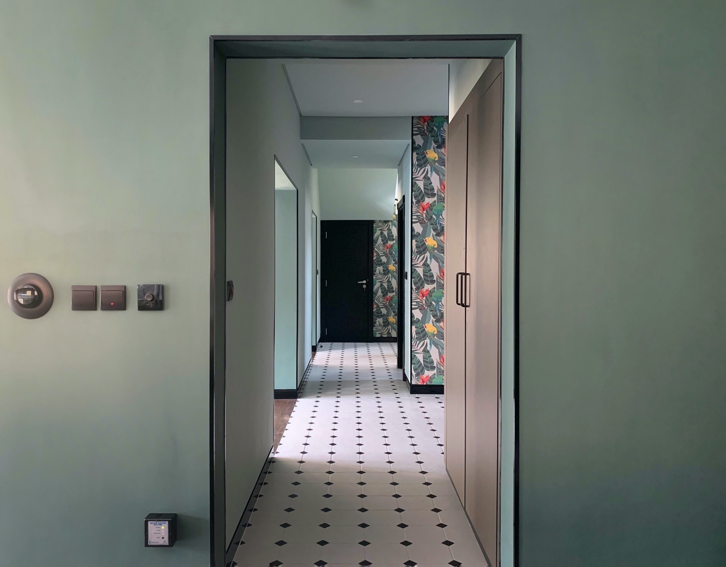 绿意盎然的艺术之旅——融合传统与自然的现代家居设计-9