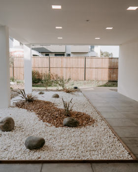 VIA CAUDERAN · URB1N Agence(s) d'architecture 的 27 个豪华别墅设计