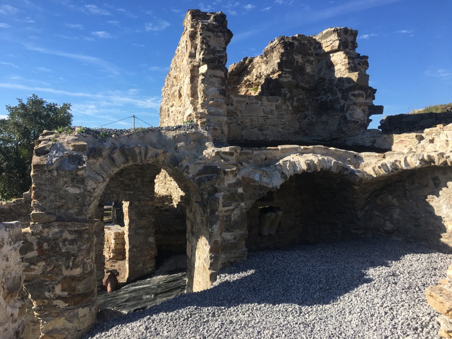 绿意盎然 | 意大利传统石屋的现代演绎-41