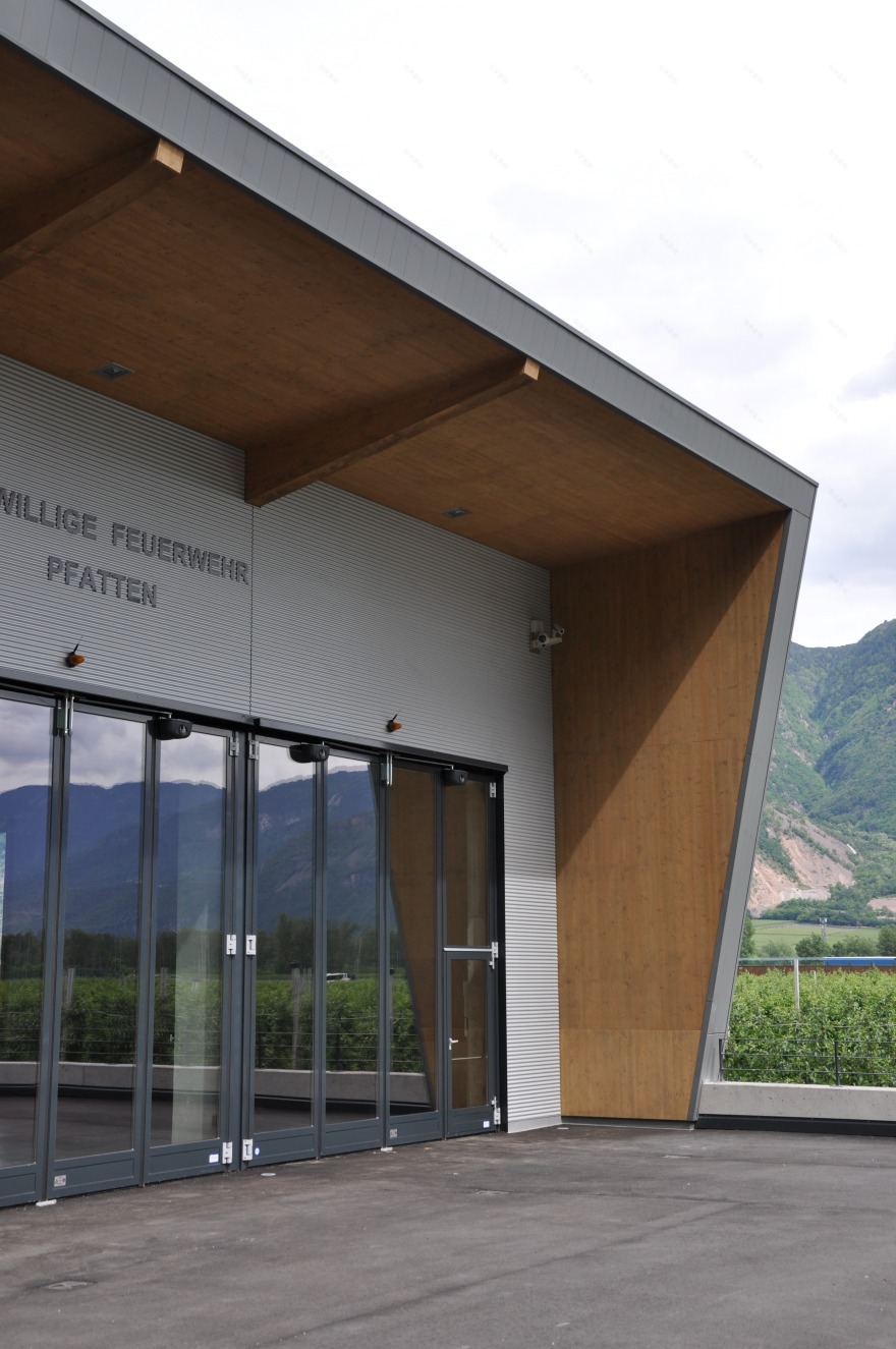 意大利博尔扎诺消防局新兵营室内设计-6