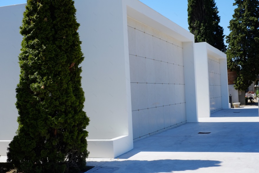 现代艺术化的 Paese 墓地设计-7