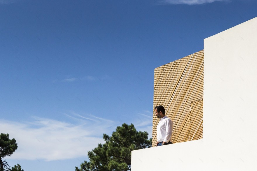 海边别墅的创意重建 | SilverWoodHouse-11