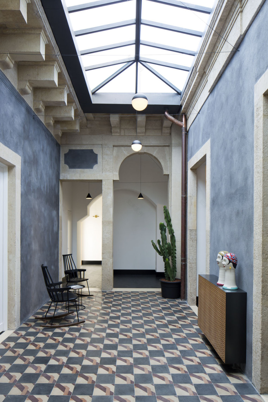 古堡中的豪华别墅设计-1