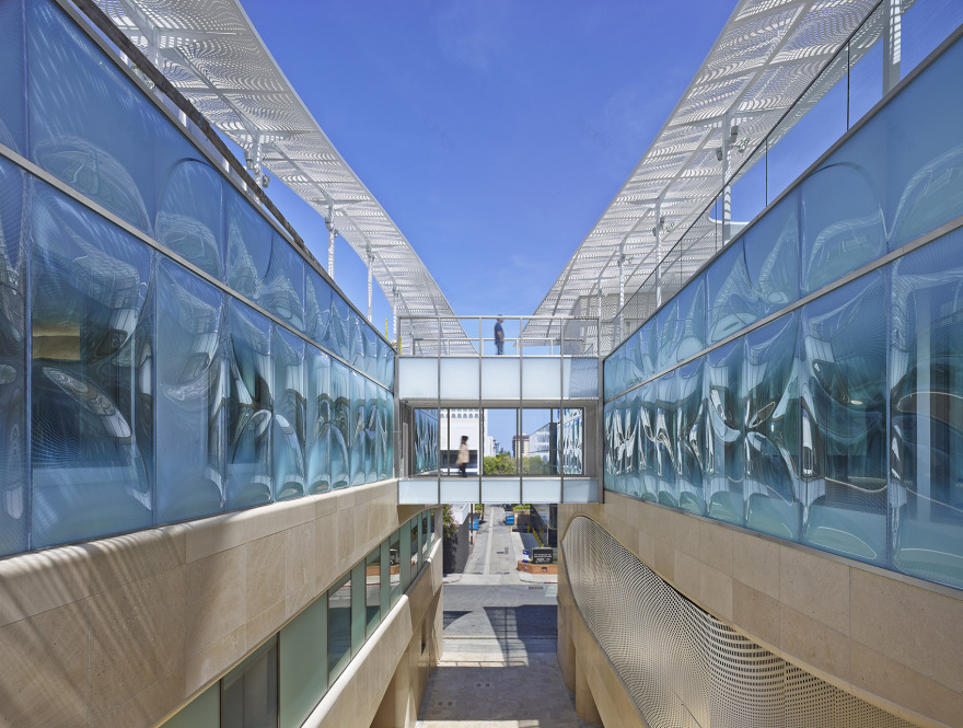洛杉矶 Gores Group 总部大楼,玻璃立面与室内互动的巧妙融合-15