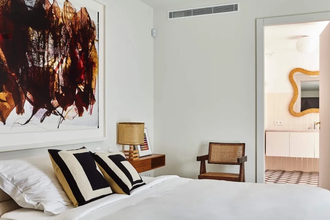 India Mahdavi 打造现代普罗旺斯风 | 银色别墅闪耀地中海魅力-30