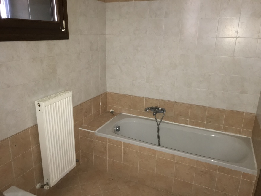 传统公寓的现代翻新-9