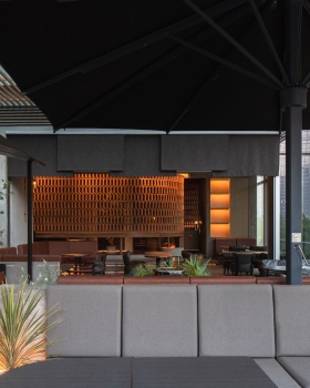 FOOOO CITY CLUB · 成都悠方店现代精致餐饮庭院设计丨中国成都丨Mojo Wang,Alba Beroiz