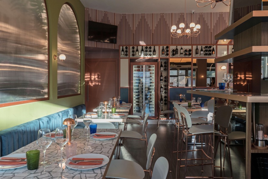 迪奥拉码的“昆斯咖啡馆” | 几何图案与柔和色调的完美融合-3