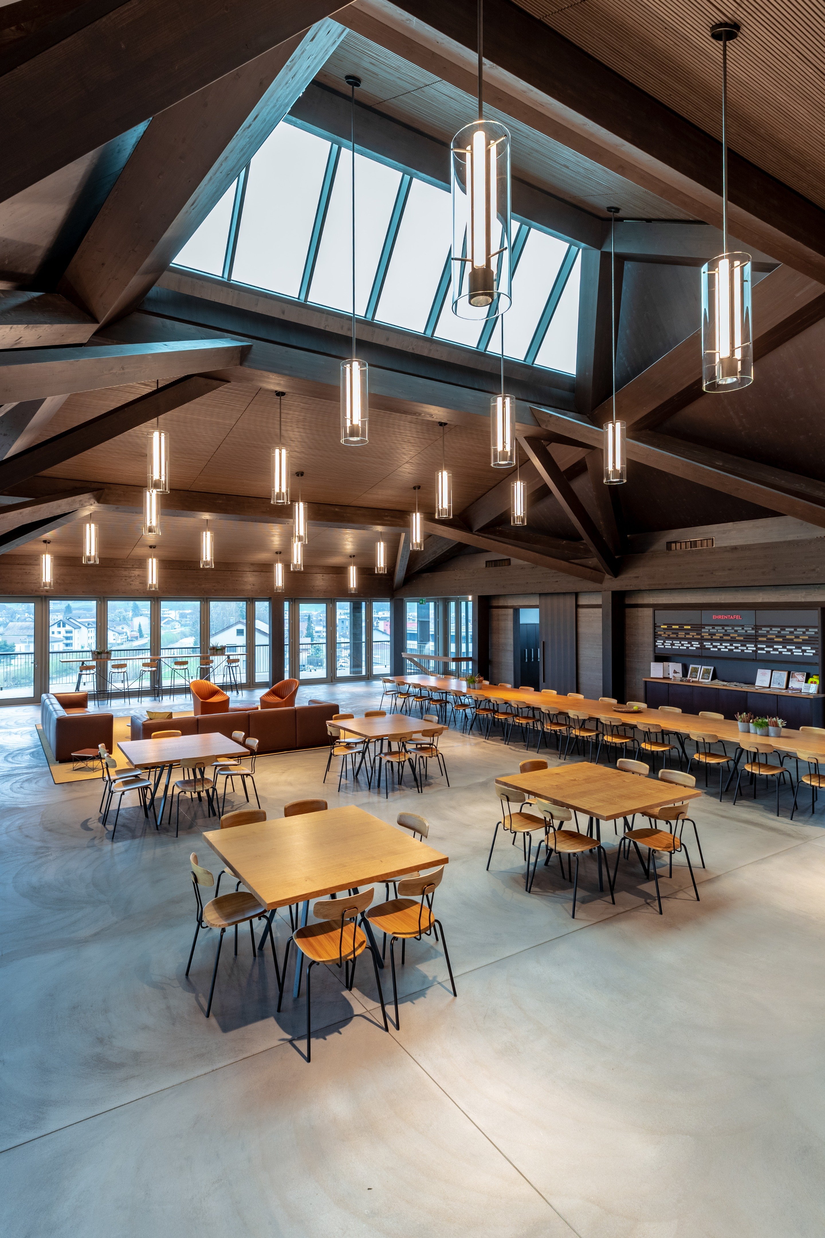 瑞士巧克力工厂的简约日式屋顶设计-3